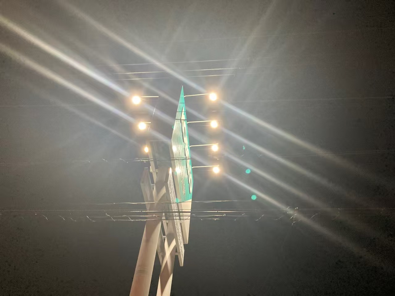 看板用LED PARライトです。